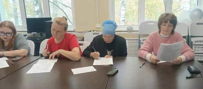 Участники диктанта